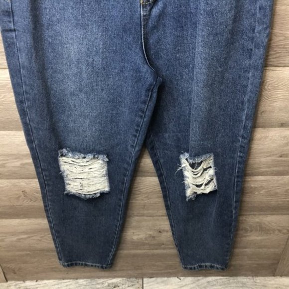 The Rockn Rev Size 8 Tapered Distressed Mom Jean - Picture 7 of 11